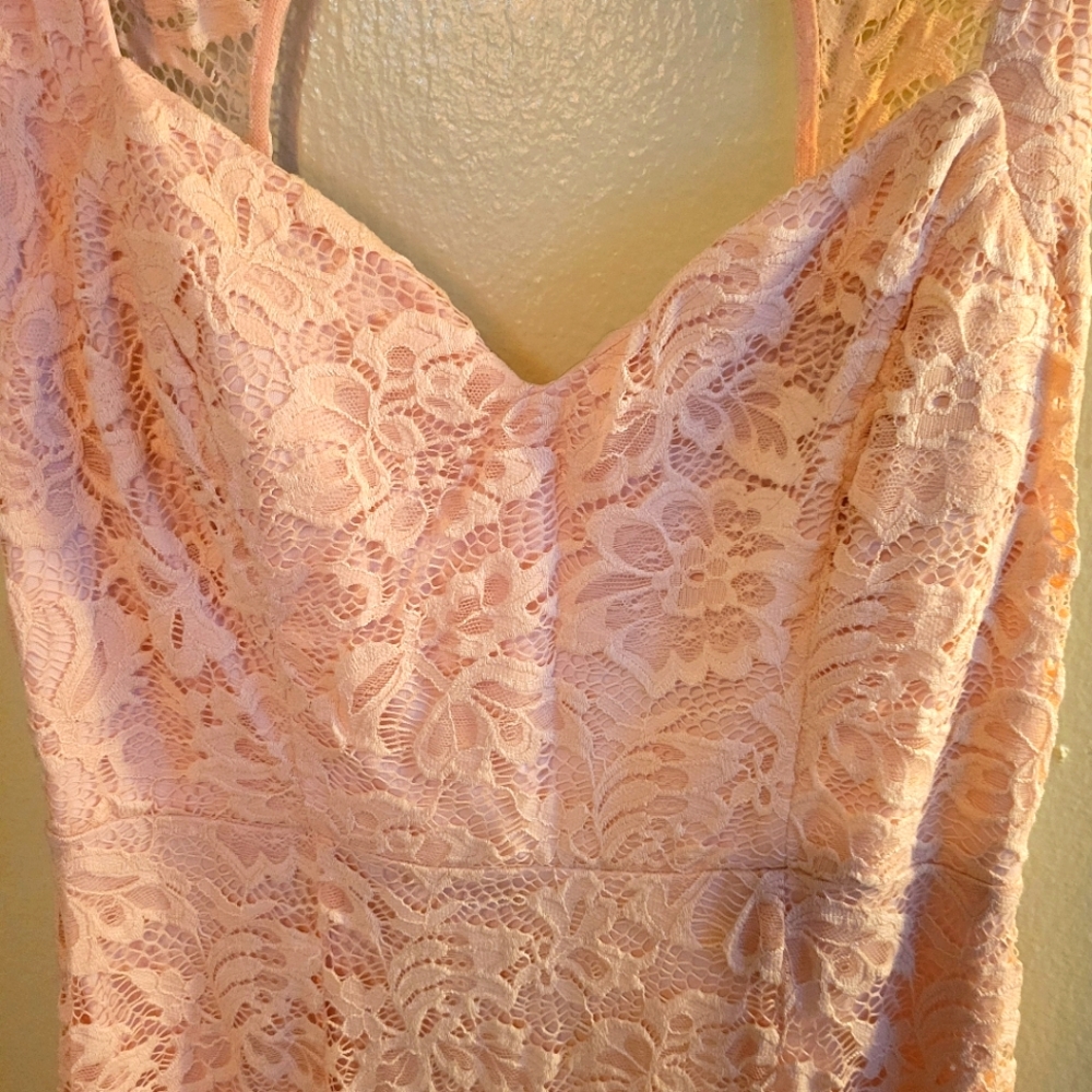 B. Smart | Lace Dress - Picture 4 of 5